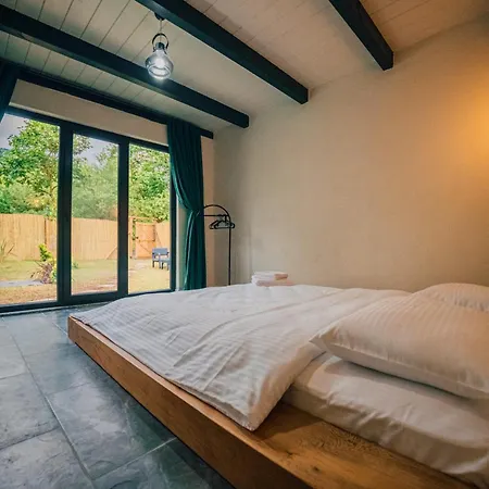 Moonsa Boutique Villa *